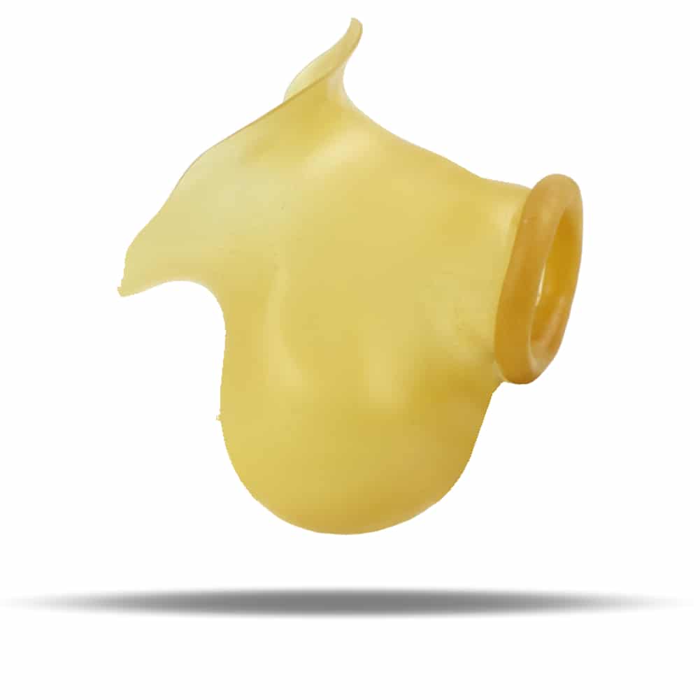 Detailansicht des geteilten Latex Hodensacks mit glatter Oberfläche und Rollrand.